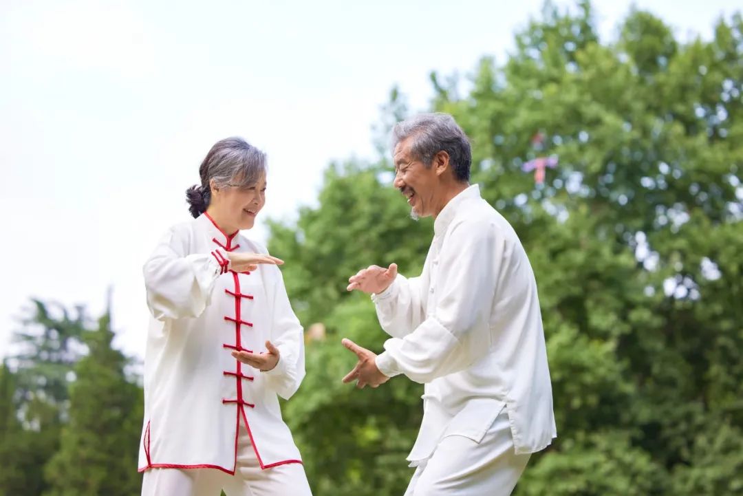 今日入伏！接下来的40天，养生做到这2个字，阳气足了，湿气没了，身体更棒了(图2)